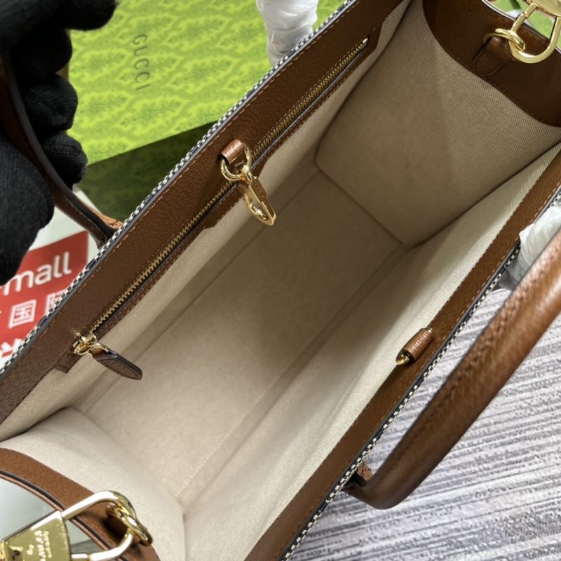 Gvc*1 tote bags